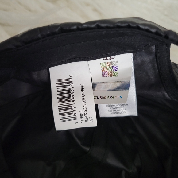 UGG Nylon Baseball Cap - Picture 8 of 8
